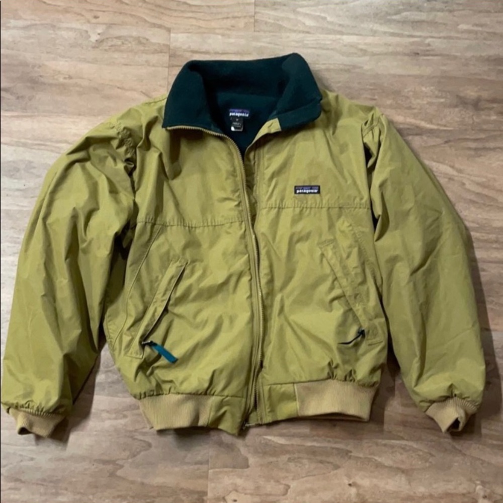 Patagonia Fleece lined bomber jacket